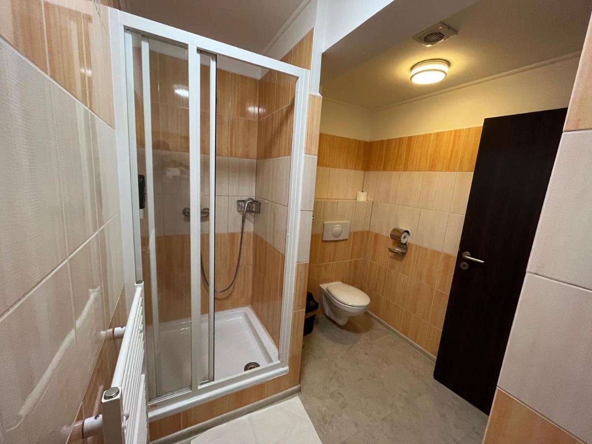 Penzion Statek Bernard Královské Poříčí Extérieur photo